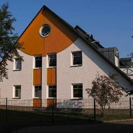 Strandnahe Mit Terrasse Und Parkplatz *