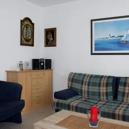 Strandnahe Mit Terrasse Und Parkplatz Apartmán