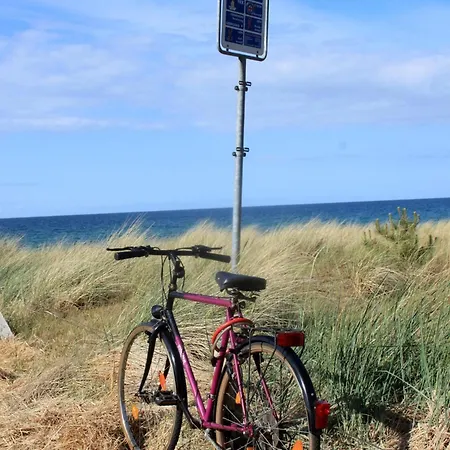 Strandnahe Mit Terrasse Und Parkplatz Apartmán